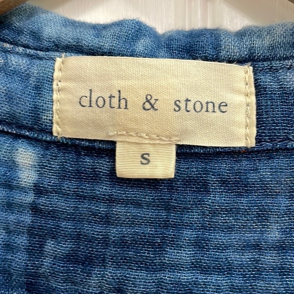 Cloth & Stone tie dye blue with plaid lining button down.  S - Picture 10 of 10